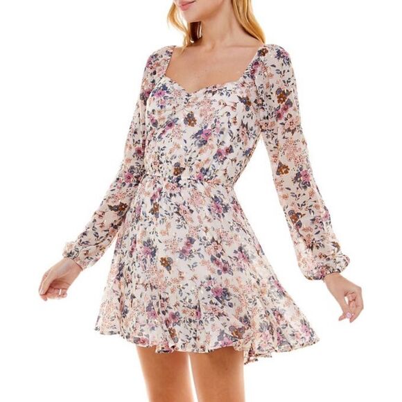 Dresses & Skirts - Floral baby doll dress M